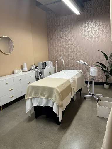 Aura Esthetix