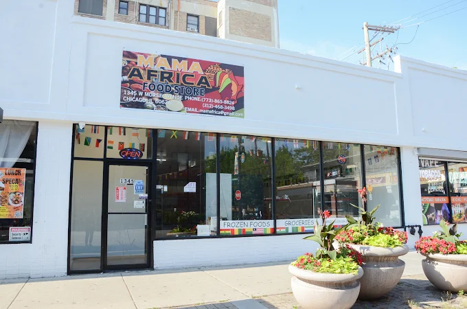 Exterior of Mama Africa in Chicago